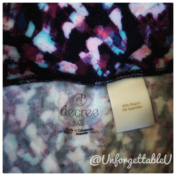 Decree printed skater skirt size XS - Picture 3 of 8